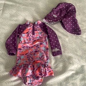 3/6 Month Baby UV Skinz long sleeve one piece bathing suit w/ matching hat